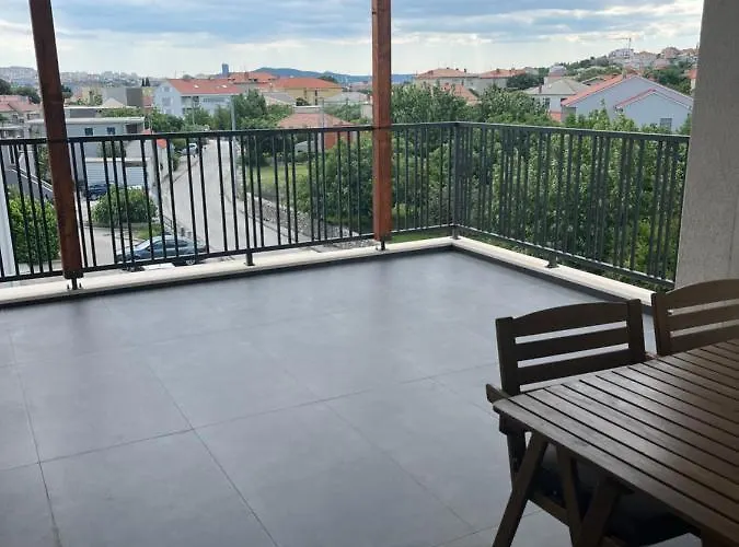 Rino Apartamento Klis